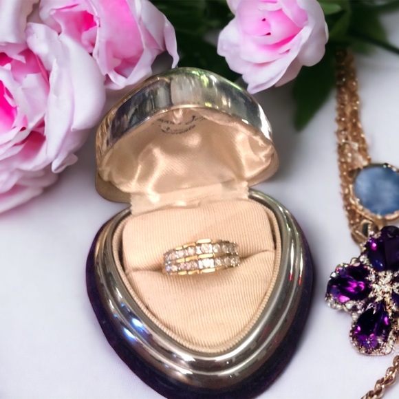 10kt Gold Diamond engagement anniversary .5 TCW - Picture 2 of 14